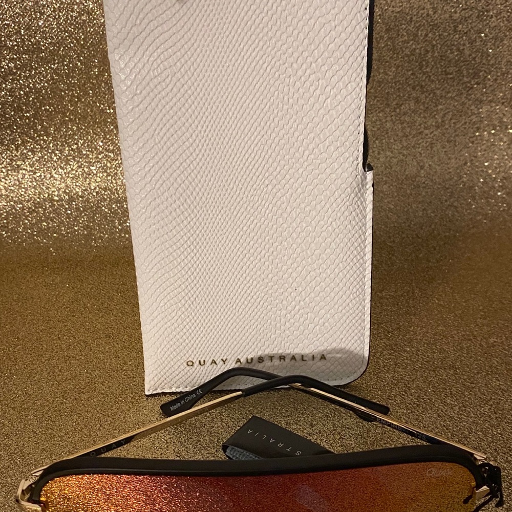 Quay Australia/JLO Collection “Empire” sunglasses